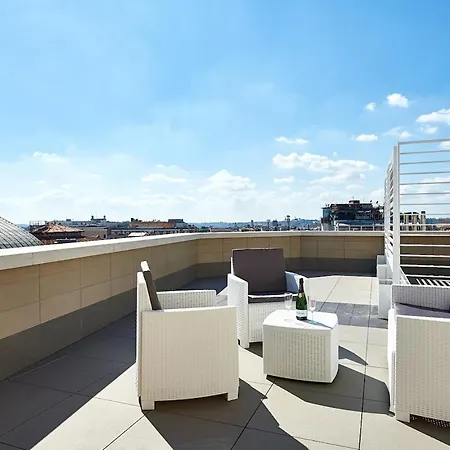 Skyview Penthouse And Terrace Rom