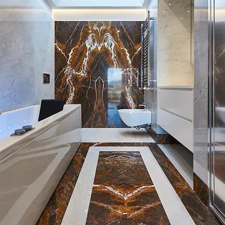 Skyview Penthouse And Terrace * Rom